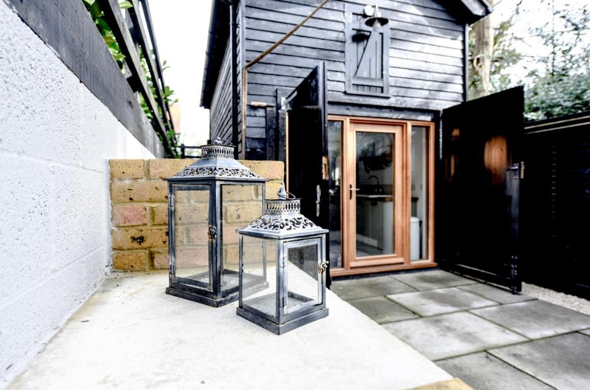 Woodman'S Cottage Temple Ewell Exterior foto